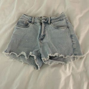 Shorts (jeans)